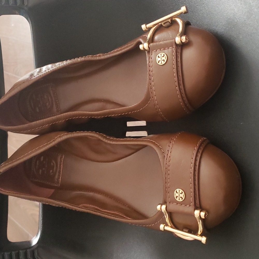 Tory Burch Flat Ballet With Gold Buckle.